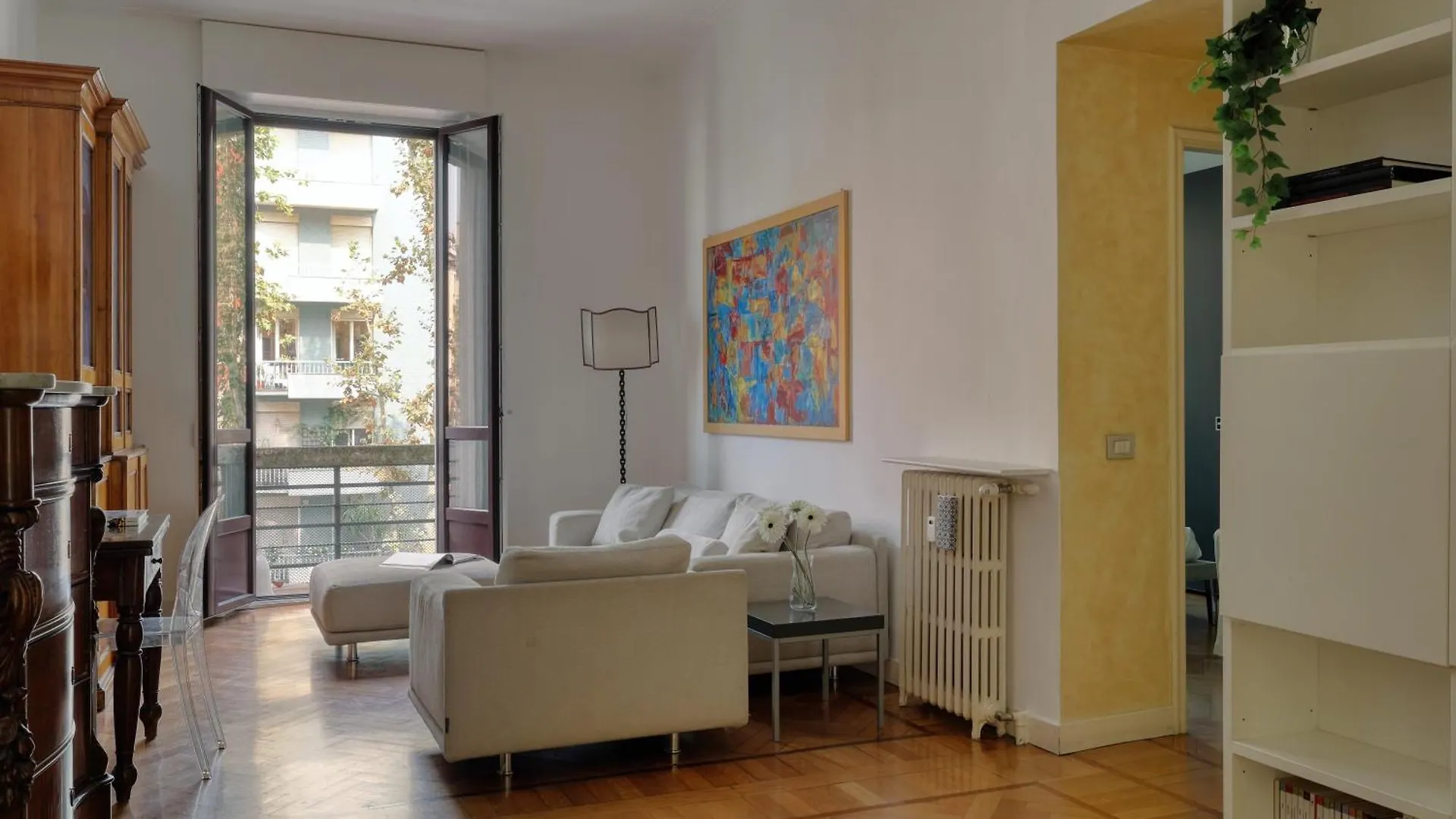 Apartment Joivy Warm & Airy Flat Near The City Centre Milan